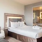Novotel 17 Hotel