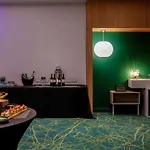 מלון Novotel 17