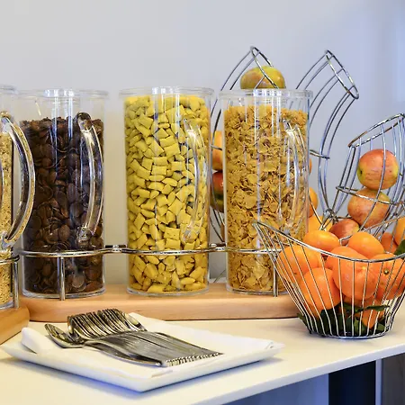 ノボテル 17 4* パリ