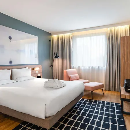 Novotel 17 Hotel