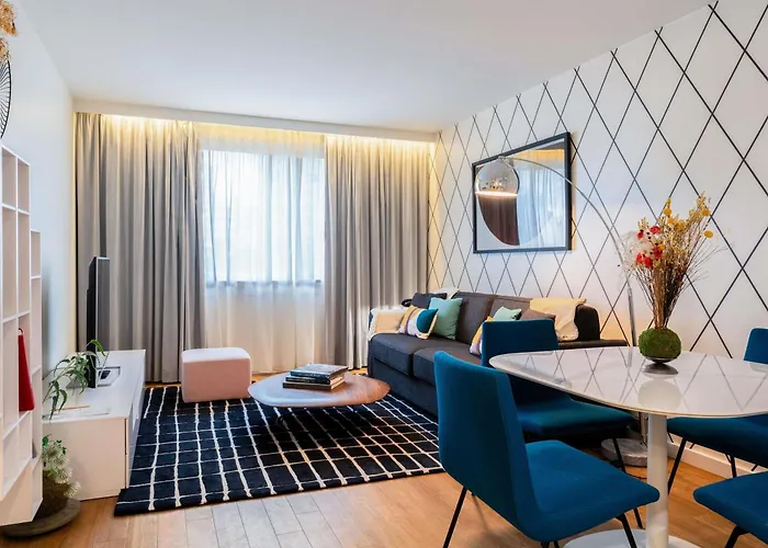 Novotel 17 Hotel 4*