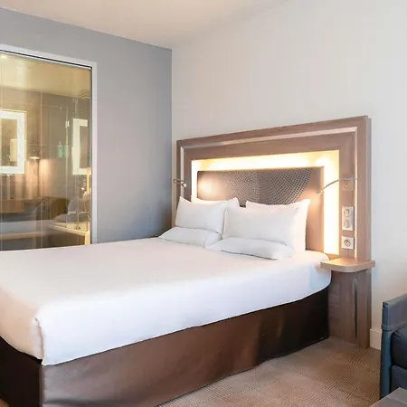Novotel 17 4* Париж
