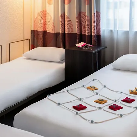 Novotel 17 Отель