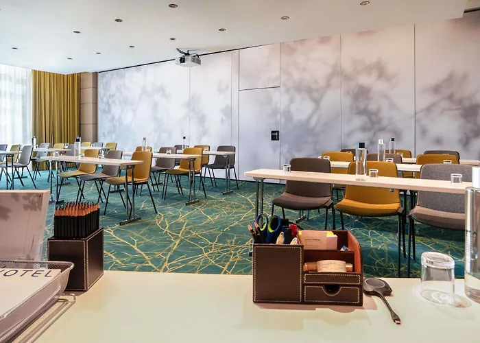 מלון Novotel 17